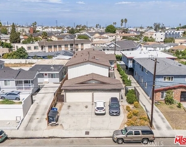1601 Torrance Boulevard - Photo Thumbnail 1