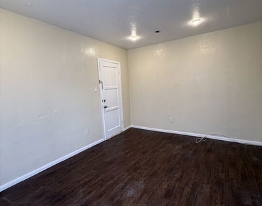1408 Arapahoe Street - Photo Thumbnail 8
