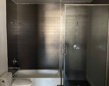 652 Mateo Street - Photo Thumbnail 11