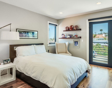 517 Paseo De La Playa - Photo Thumbnail 18