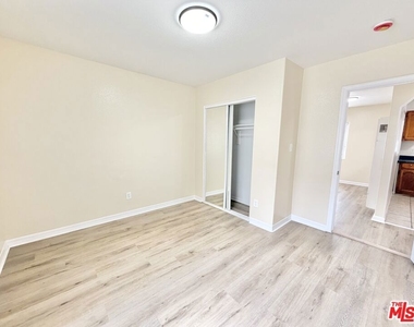 138 W 93rd Street - Photo Thumbnail 8