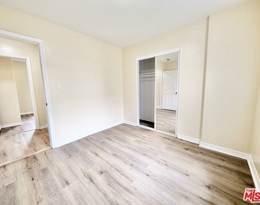138 W 93rd Street - Photo Thumbnail 12