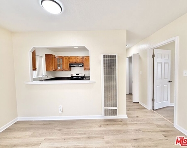 138 W 93rd Street - Photo Thumbnail 4