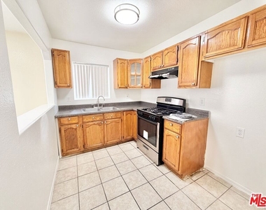 138 W 93rd Street - Photo Thumbnail 5