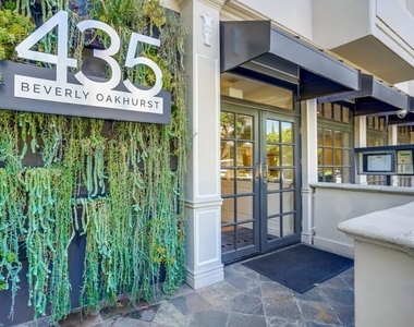 435 N Oakhurst Drive - Photo Thumbnail 2