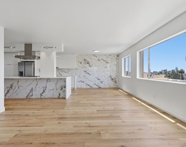 435 N Oakhurst Drive - Photo Thumbnail 16