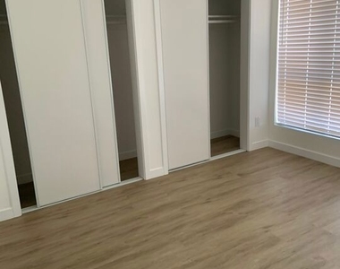 222 N Avenue 66 - Photo Thumbnail 9