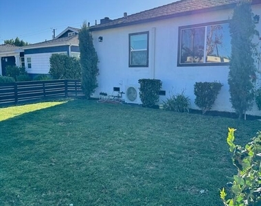 1327 N Kenwood Street - Photo Thumbnail 2