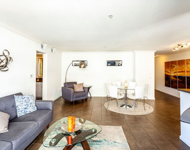 7320 Hawthorn Avenue - Photo Thumbnail 5