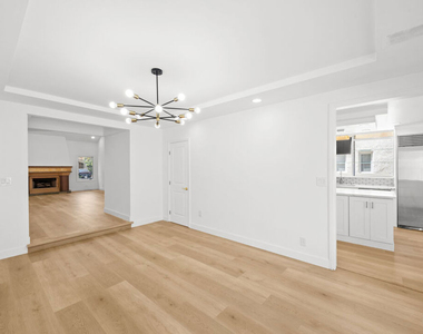 244 S Almont Drive - Photo Thumbnail 17