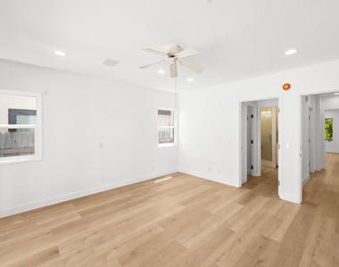 244 S Almont Drive - Photo Thumbnail 14