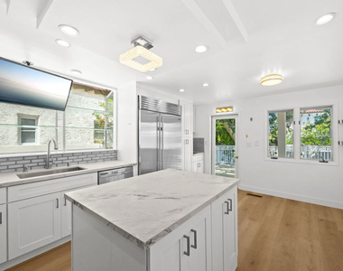 244 S Almont Drive - Photo Thumbnail 26
