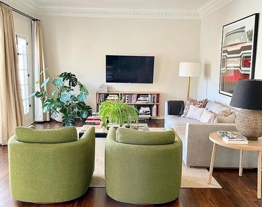 1330 N Harper Avenue - Photo Thumbnail 22