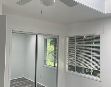 12244 Vanowen Street - Photo Thumbnail 3