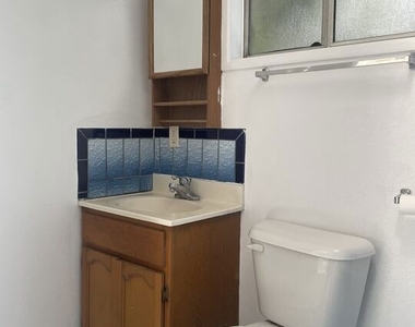 12244 Vanowen Street - Photo Thumbnail 6