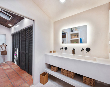 1362 Old Topanga Canyon Road - Photo Thumbnail 17
