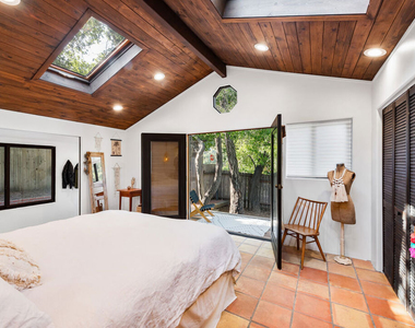 1362 Old Topanga Canyon Road - Photo Thumbnail 14