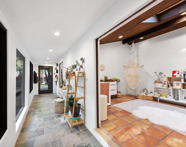 1362 Old Topanga Canyon Road - Photo Thumbnail 22