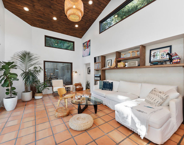 1362 Old Topanga Canyon Road - Photo Thumbnail 5