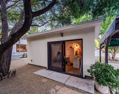 1362 Old Topanga Canyon Road - Photo Thumbnail 33