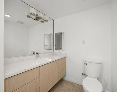 838 N Doheny Drive - Photo Thumbnail 10