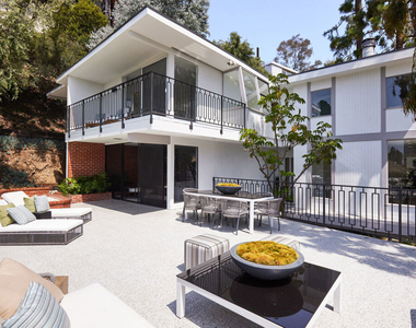 1341 Sierra Alta Way - Photo Thumbnail 9