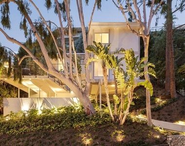 1341 Sierra Alta Way - Photo Thumbnail 24