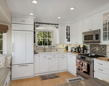 3331 Bennett Drive - Photo Thumbnail 15