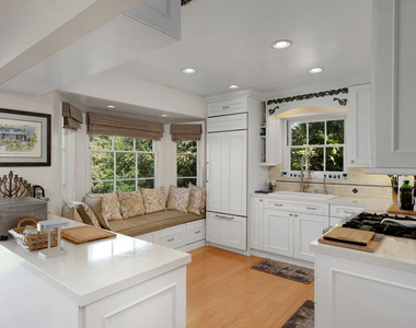 3331 Bennett Drive - Photo Thumbnail 13