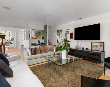 3331 Bennett Drive - Photo Thumbnail 9