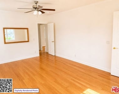 220 S Palm Drive - Photo Thumbnail 10