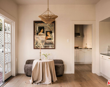 1208 S La Jolla Avenue - Photo Thumbnail 13