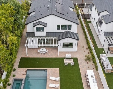4475 Mammoth Avenue - Photo Thumbnail 31