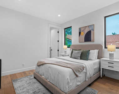4475 Mammoth Avenue - Photo Thumbnail 19