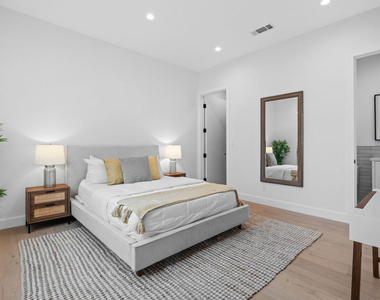 4475 Mammoth Avenue - Photo Thumbnail 23