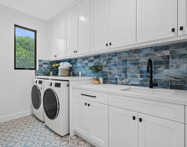 4475 Mammoth Avenue - Photo Thumbnail 27