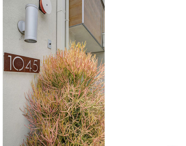 1045 Manzanita Street - Photo Thumbnail 2