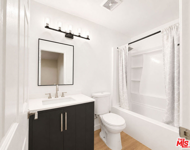 145 W M Street - Photo Thumbnail 8