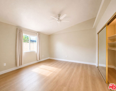 145 W M Street - Photo Thumbnail 7