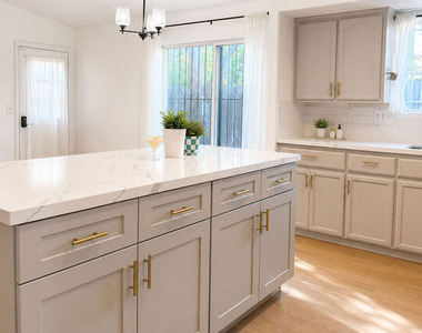 145 W M Street - Photo Thumbnail 2