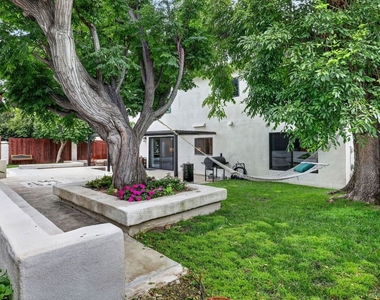 2148 Elmdale Avenue - Photo Thumbnail 21