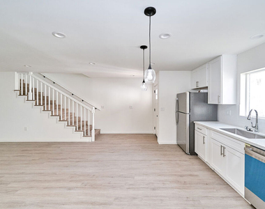 830 S Norton Avenue - Photo Thumbnail 6