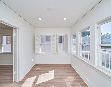 830 S Norton Avenue - Photo Thumbnail 7