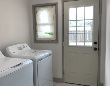 1416 W 46th Street - Photo Thumbnail 10