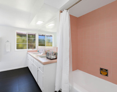 19471 Rosita Street - Photo Thumbnail 15
