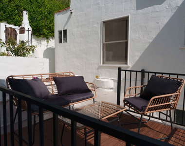 2209 N Gower Street - Photo Thumbnail 33