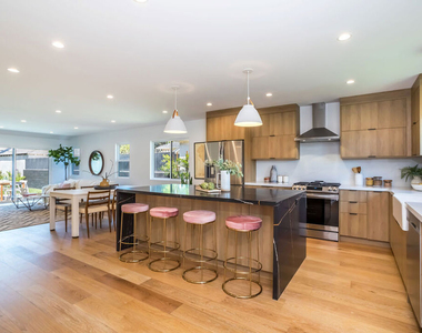 3941 Buckingham Road - Photo Thumbnail 2