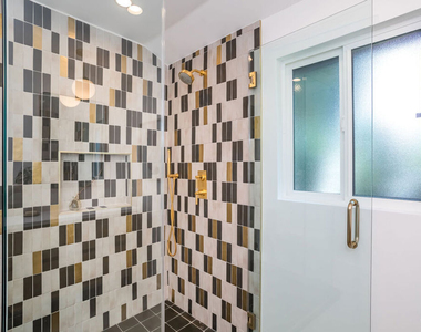 3941 Buckingham Road - Photo Thumbnail 3
