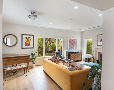 8021 Blackburn Avenue - Photo Thumbnail 7