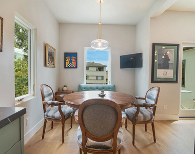 8021 Blackburn Avenue - Photo Thumbnail 16